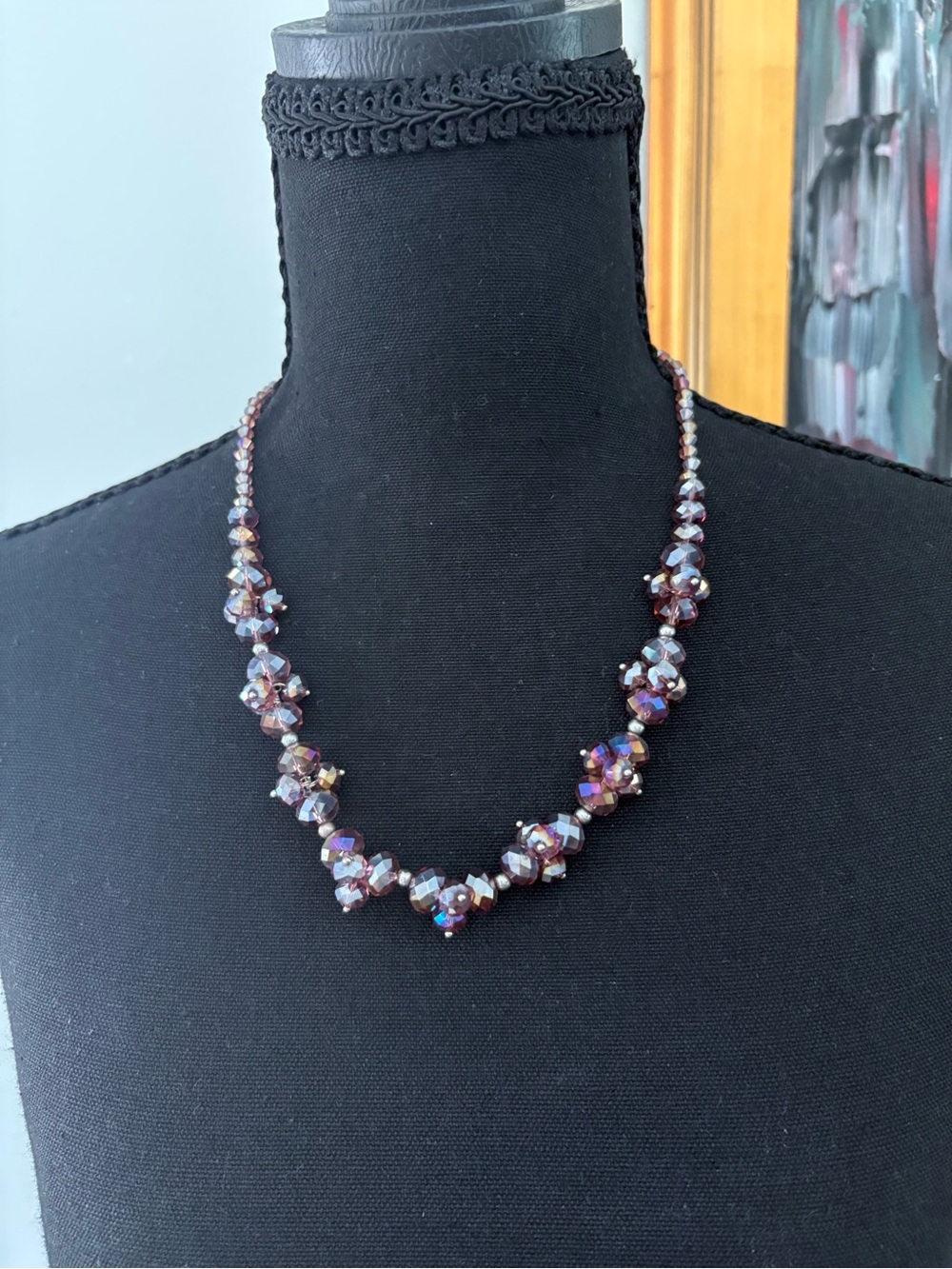 Source Unknown Iridescent Purple Faceted Bead Necklace